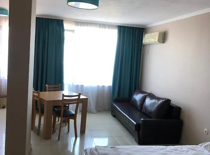 бриз 1 * Pomorie