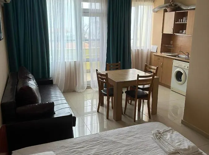 Apartamento бриз 1 *