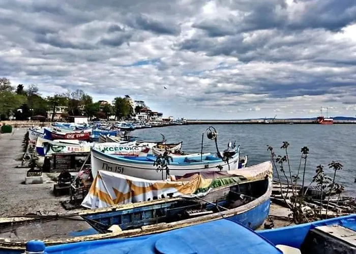 бриз 1 Апартаменты *